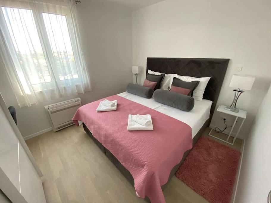 New Modern Apt Near Old Town - Private Parking Zadar Zewnętrze zdjęcie