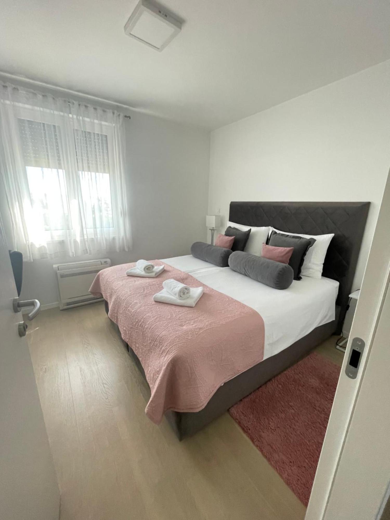 New Modern Apt Near Old Town - Private Parking Zadar Zewnętrze zdjęcie